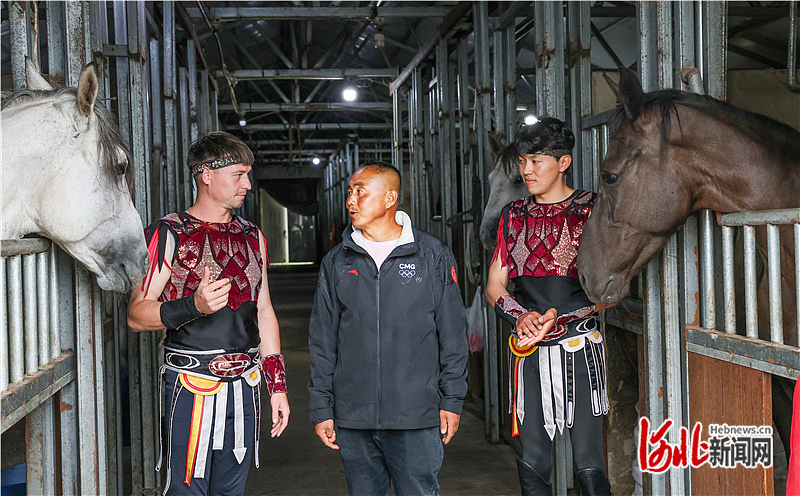 马背人家 马背人家