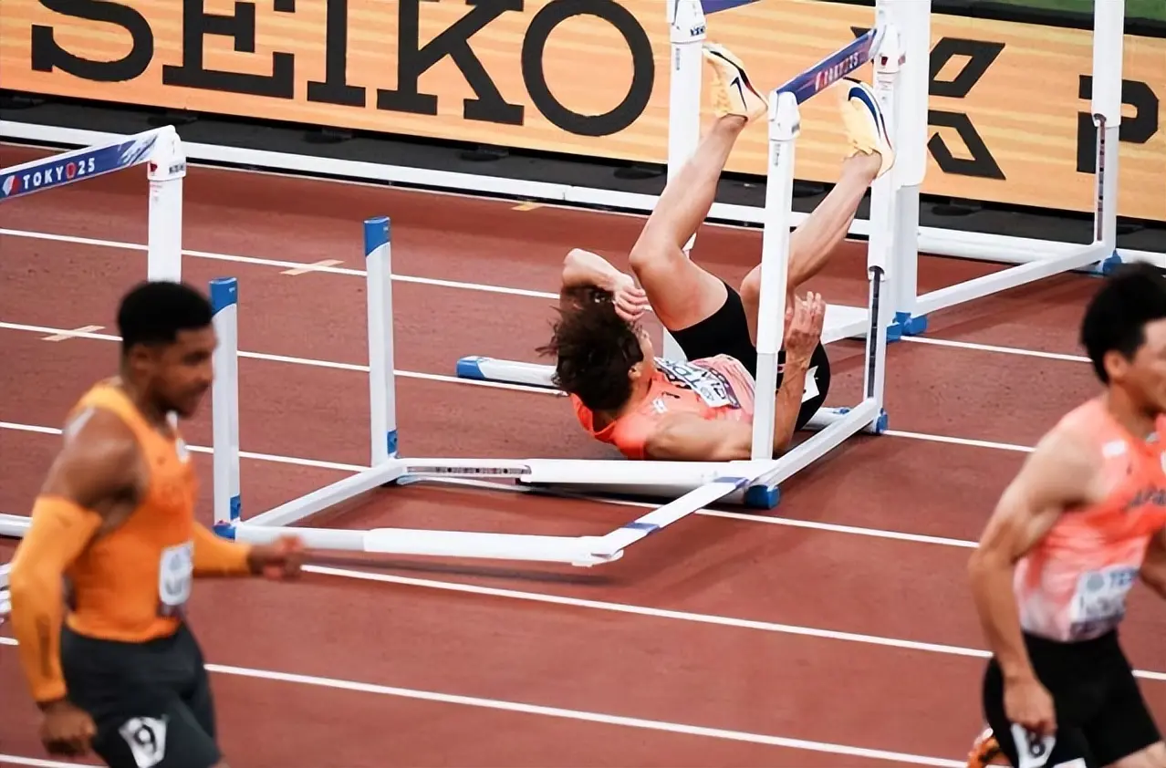 我感到很抱, img, 泉谷骏介在 我感到很抱, img, 泉谷骏介在