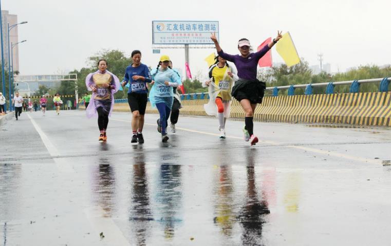 油声此起彼 油声此起彼