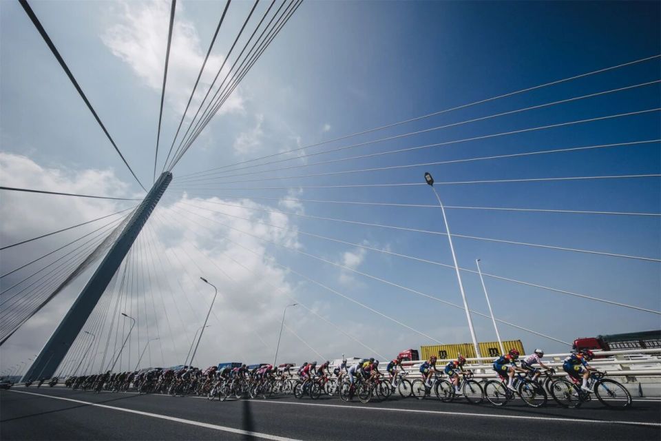 感受生态岛, 借着体育赛 感受生态岛, 借着体育赛